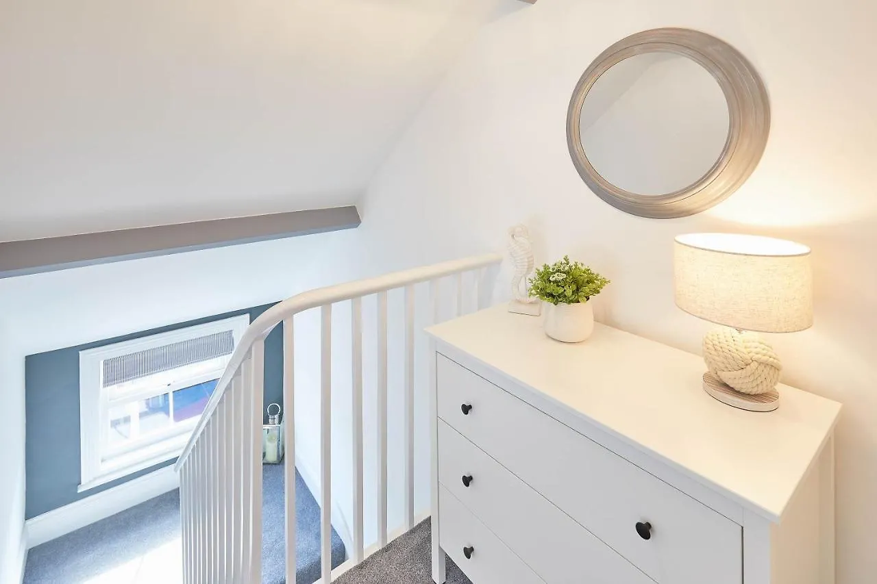 Apartment Host & Stay - The Captain'S Loft Whitby